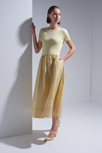 JOIN US Crew Neck Fabric Skirted Yellow Midi Dress