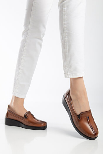 Yüce Light Poly Sole Daily Inner Leather Orthopedic Women's Shoes Large Size Full Mold Mother Shoes Yc212