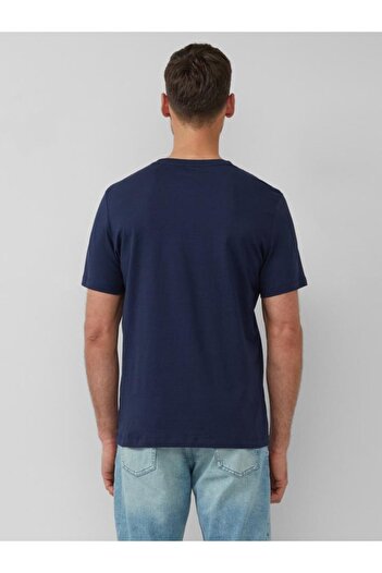 s.Oliver Tricou bărbătesc cu guler rotund, imprimeu text, croială regulată, bleumarin închis, mărime S