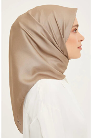 Armine Counsel Scarf