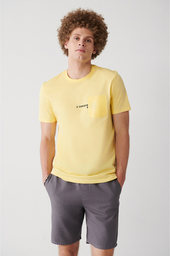 Avva Men's Yellow 100% Cotton Crew Neck Pocket Printed T-Shirt A31Y1152