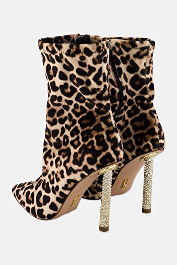 Steve Madden Women Zipper Closure Ankle Boots, Multicolor