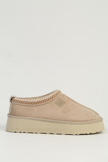 Benetton Women's Beige Slippers Bn-50149