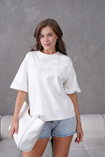 Park Karon Short Sleeve Basic T-Shirt with Rose Detail