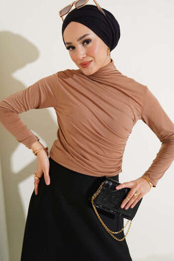 LyLGyM FASSION IS PASSION Turtleneck Gathered Blouse Latte