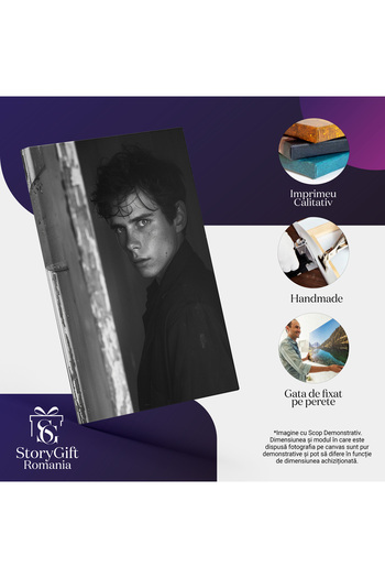StoryGift Romania Tablou Canvas 40 X 25cm Chip Artistic, Om În Pragul Ușii- Fotografie Alb-negru Și P,stg