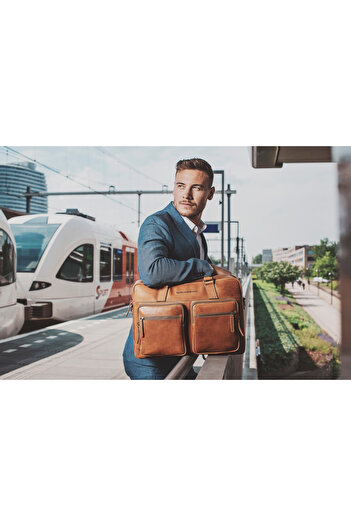 The Chesterfield Brand Genuine leather laptop bag, The Chesterfield Brand, Misha 17 inch