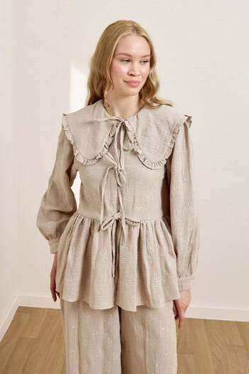 Ceylan Otantik Mink Scalloped Muslin Robe and Bow Blouse