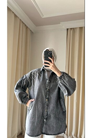 Suede Style 8807 - Comfortable and Stylish Women's Denim Jacket with Handcrafted Stone Decoration