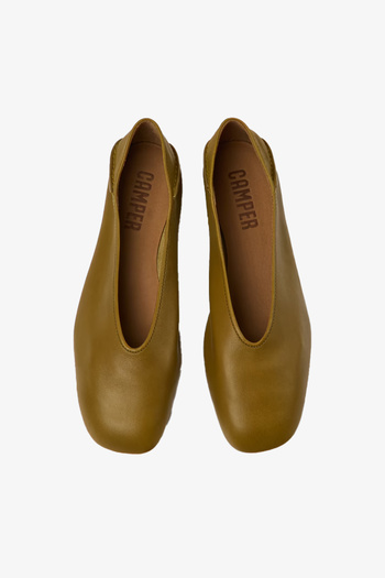 CAMPER Casi Myra Women's Green Ballerinas K201253-037