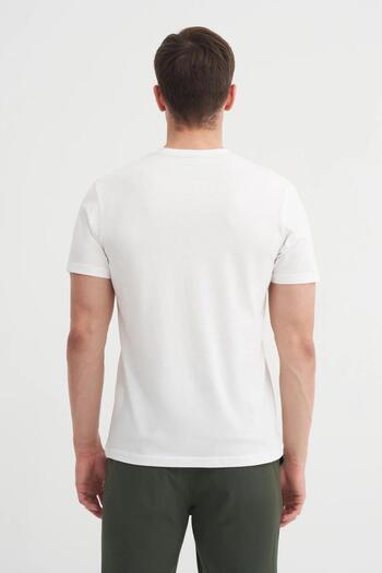 Cazador Slim Fit Crew Neck Cotton Printed T-Shirt