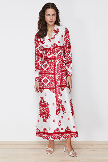 Trendyol Modest Βραδινό φόρεμα πουκάμισο με φούξια υφαντό σατέν σχέδιο TCTSS24EB00039