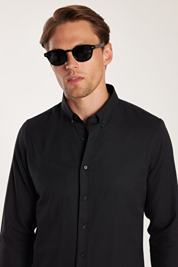 Tudors Slim Fit Long Sleeve Buttoned Collar Cotton Easy Iron Solid Men's Shirt