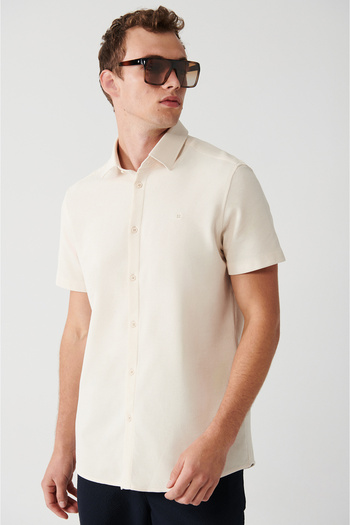 Avva Men's Beige Easy-Iron Classic Collar Knitted Lycra Cotton Short Sleeve Shirt E 002051