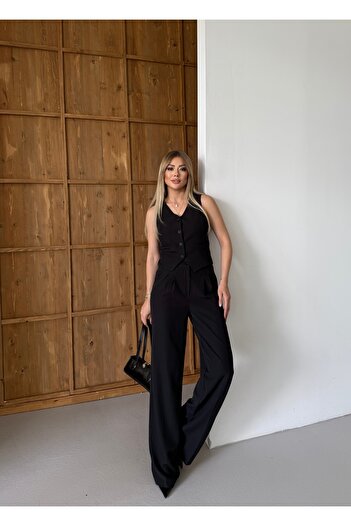 HOEK Women's Black Buttoned Vest Pants Suit
