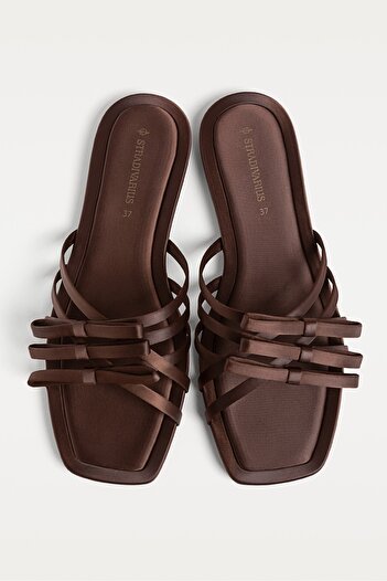 Stradivarius Flat slider sandals