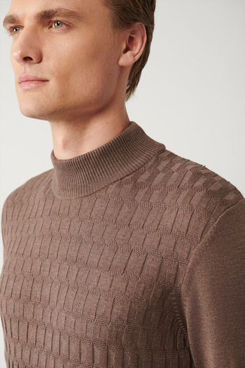 Avva Men's Light Brown Half Turtleneck Cotton Knitwear Sweater E 005106