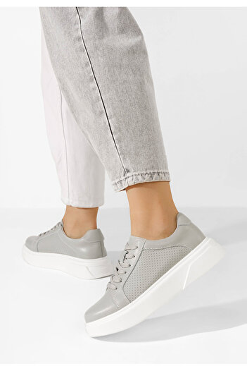 B T Shoes Šedé kožené dámské sneakersy Jenina