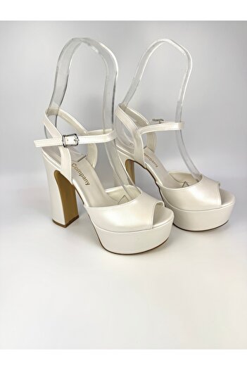 E&L Company 15cm Off White Leather with Anti-Slip Bottom. The Run Is Guaranteed.