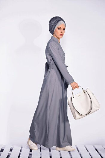 Alvina 1237 Model with Pearl Detail and Zippered Curtain Decoration