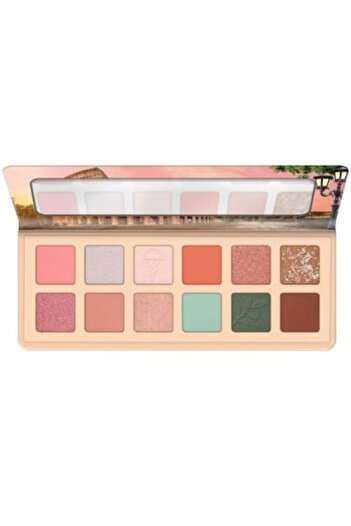 Essence Eyeshadow Palette (Ciao Venuti a Roma) by Essence