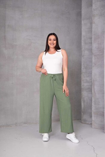 Temporium Women's Large Size Wrinkled Fabric Loose Wide Leg Elastic Waist Trousers
