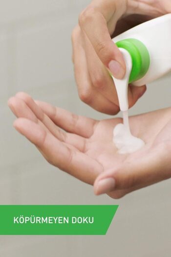 CeraVe Moisturizing Cleanser 236ml/8oz, for daily face and body cleaning, for normal to dry skin