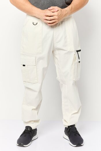 CELIO Men Regular Fit Plain Cargo Pants, Off White