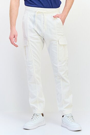 CELIO Men Regular Fit Solid Corgo Pants,white
