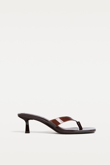 Stradivarius Vinyl sandals