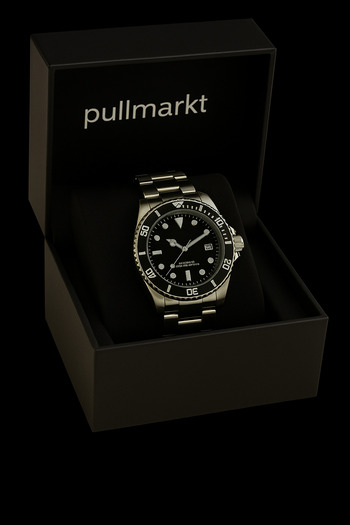 pullmarkt Calendar - Men's Wristwatch