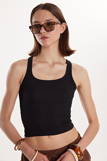 Tudors Women's Slim Fit Slim Fit Thin Strap U Neck Black Body Undershirt