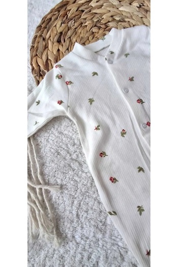 ENİA BABY Baby Girl Crispy Flower Themed Themed Jumpsuit with Snap Fastener Booties