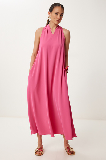Happiness İstanbul Women Fuchsia Halter Neck Draped Long Stylish Dress Gk00014