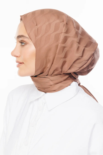 Mooncorn Wave Pattern Silky Jacquard Shawl - Collared