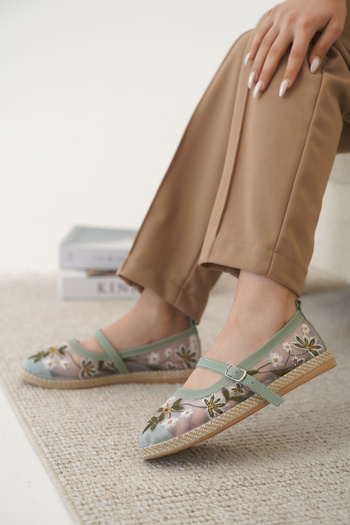 Cananın Pabuçları Kcl 90-90 Flower Embroidered Ballet Flats