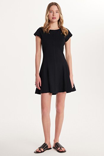 Tudors Women's Standard Fit Short Sleeve U Neck Black Dress