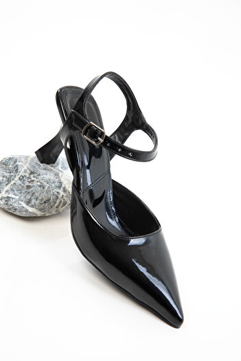 SOHO Black Patent Leather Women's Classic Heeled Shoes 20644