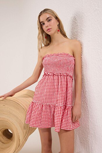 Trendyol Collection Red Gingham Textured Strapless Mini Beach Dress Tbess25El00143