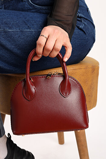 Moda Lime Women's Burgundy Mini Hand and Shoulder Bag
