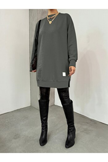 HİJABAYA Crew Neck Slit Embroidered Sweat