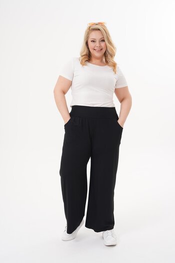 WestBound Women's Large Size Stretchy Loose Wide Leg Viscose Fabric Summer Trousers Black