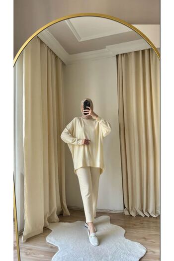 Suede Style 9105 - Stylish and Comfortable Women's Special Thin Fabric Pants Blouse Set