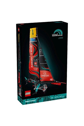LEGO Technic EMIRATES TEAM NEW ZEALAND YACHT AC75 42174