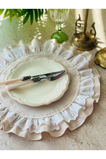 HOME OF BLOSSOM 2 Piece Raw Linen Scallop Detailed Frilly American Service / Supla
