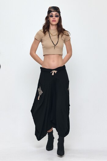 Vale Women's Black Shalwar Skirt with Side Embroidery and Pockets