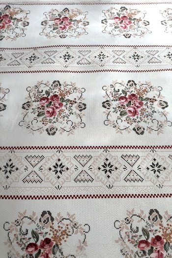 Alla Turca Tek Kişilik Kanaviçe Desenli Pike – Gül Kurusu | 160x240 cm | %100 Pamuk