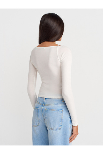 Dilvin 31782 Lace Trim Long Sleeve Top-Ecru