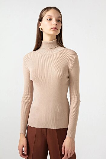 Touche Women's Turtleneck Sweater