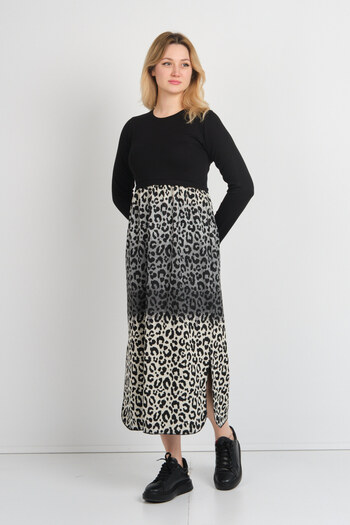 Sistas Women's Leopard Patterned Side Slit Crew Neck Dress 24922 Gray-Beige